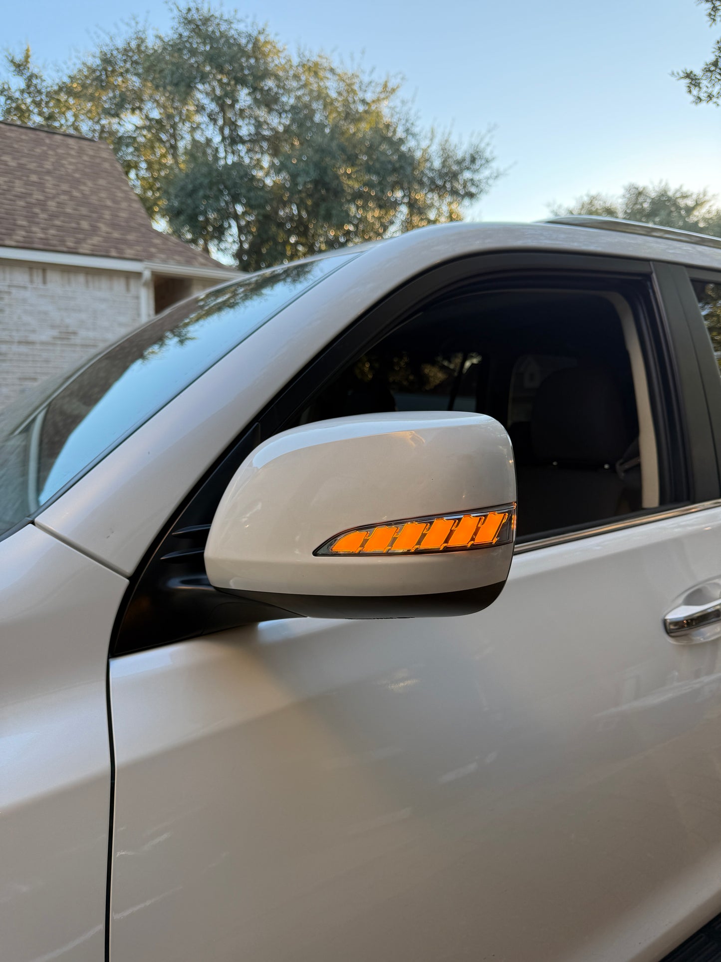 Lexus GX Compatible Mirror Signal Upgrade Set